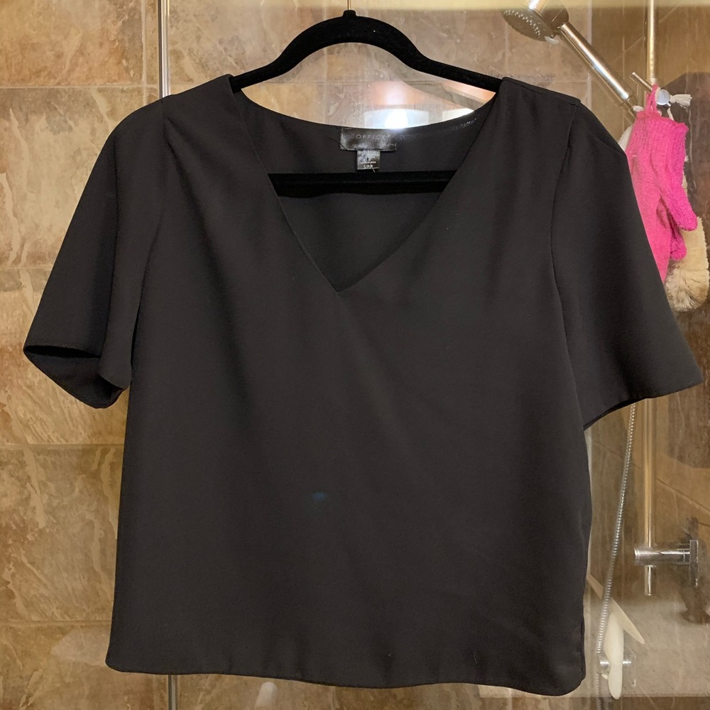 Office black cropped v neck t shirt